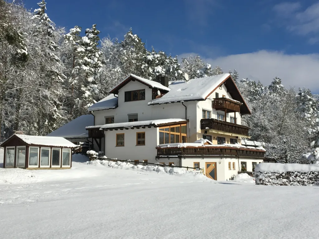 Landhotel Waldesruh in the snow